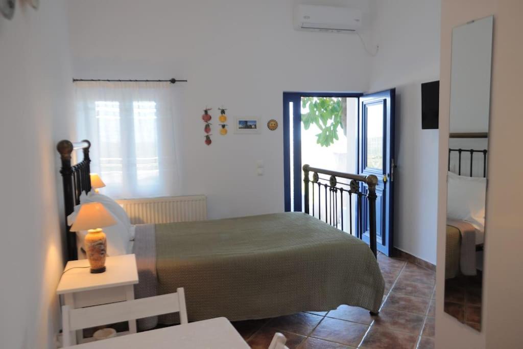 Вилла Tsipouras House Kythira Town Экстерьер фото